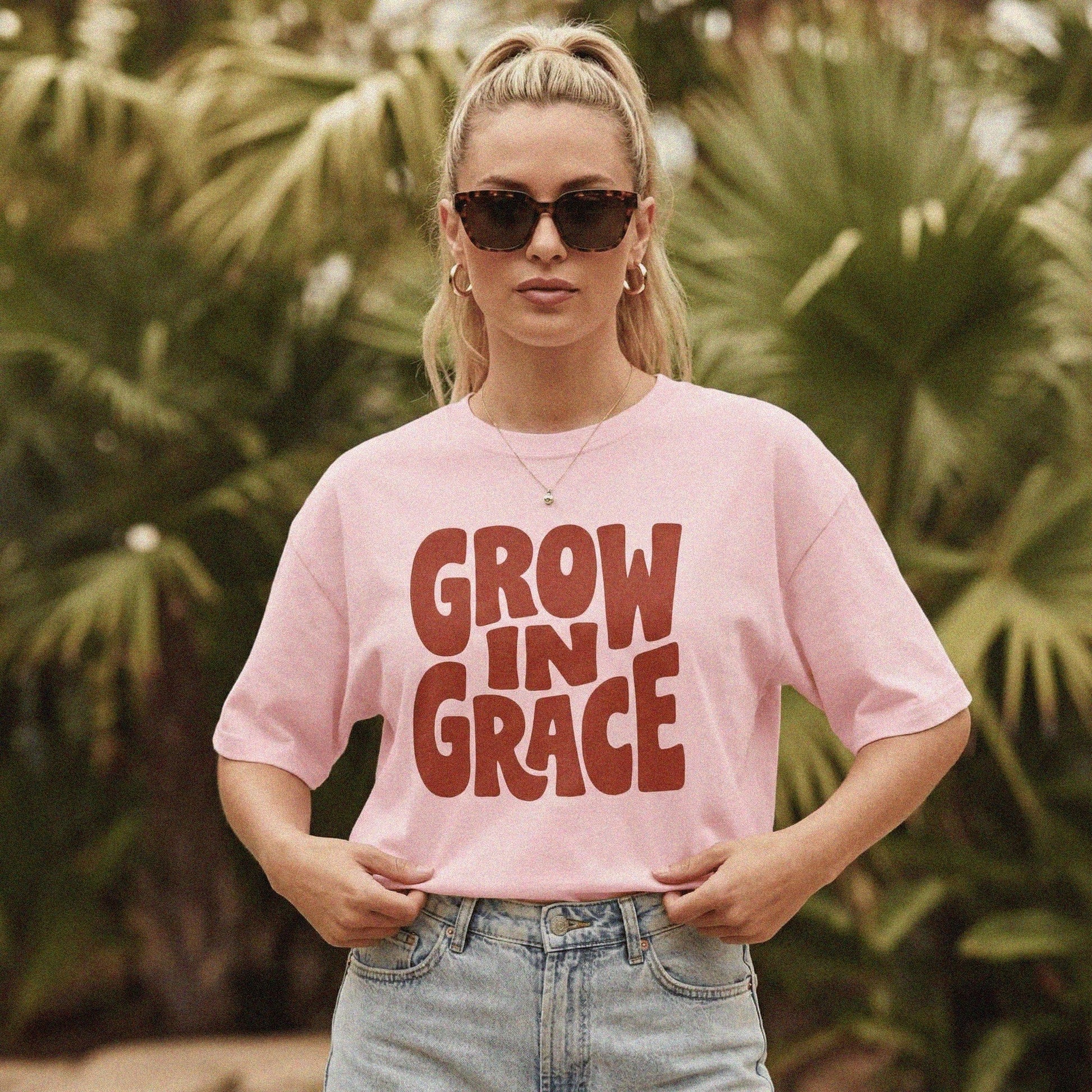 Mercy & More T-Shirt Blossom / S Grow In Grace Tee